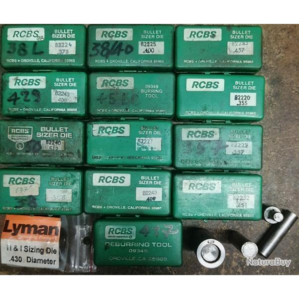 Lot d'occasion � saisir de calibreurs RCBS et Lyman munis duel poussoir Vendus a l'unit� 25 euros