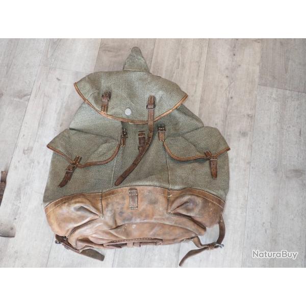 Rare sac � dos arm�e suisse avec passage mousqueton.