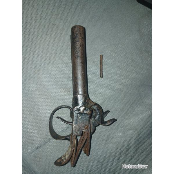 Lot pieces pistolet double canons pn amorces