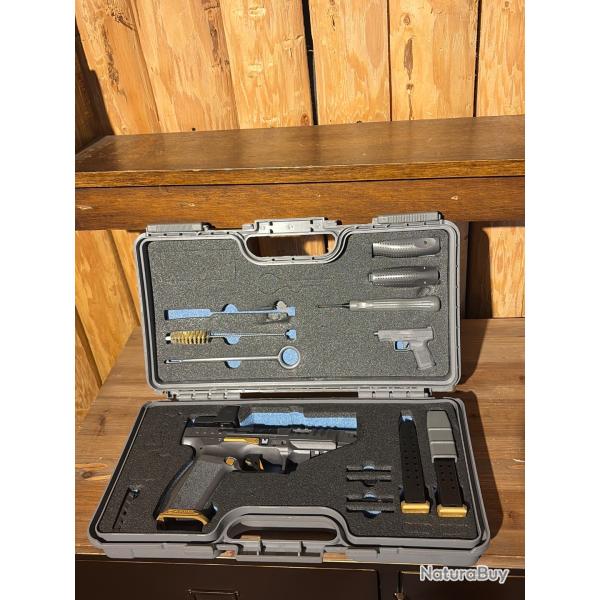 ENCHERES 1� - CANIK TP9 SFX RIVAL GREY - 9X19 + POINT ROUGE MECANIK