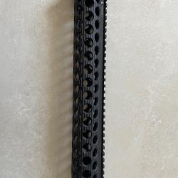 Garde main AR-15 Battle Rail Troy