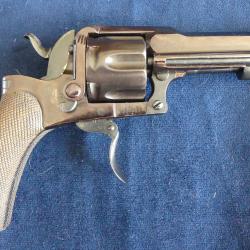 Tr&eacute;s beau revolver baby Maquaire calibre 320 PC