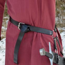 Ceinture d'&eacute;p&eacute;e m&eacute;di&eacute;vale en cuir noir