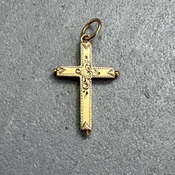 Petite croix en or massif 18 carats - Bapt&ecirc;me - M&eacute;daille - Catholique - Chr&eacute;tien