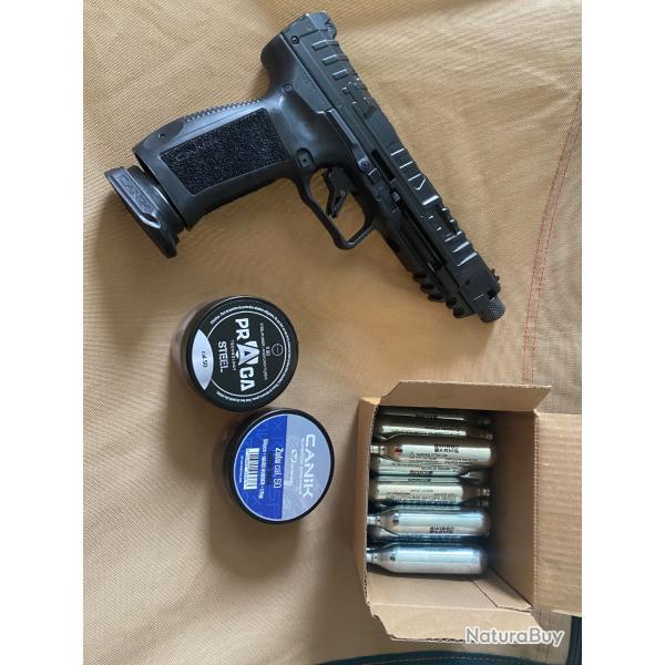 Pistolet CANIK 50 18J