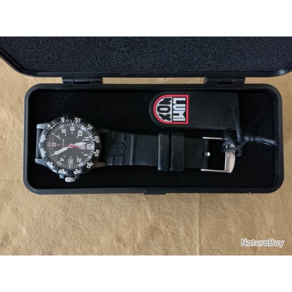 Montre militaire LUMINOX