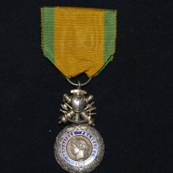 MEDAILLE MILITAIRE 1870-SUSPENSION ANNEAU-TROPHEE UNIFACE-ARGENT ET VERMEIL-3&deg; REPUBLIQUE