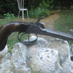 pistolet a coffre, 2 canons en table