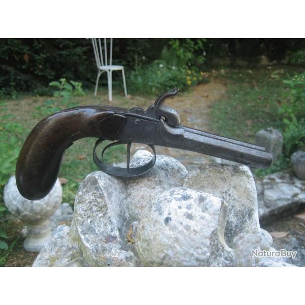 pistolet a coffre, 2 canons en table