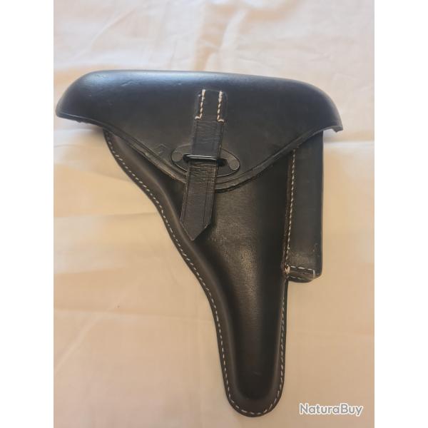�tui pour P38 en cuir noir  WW2