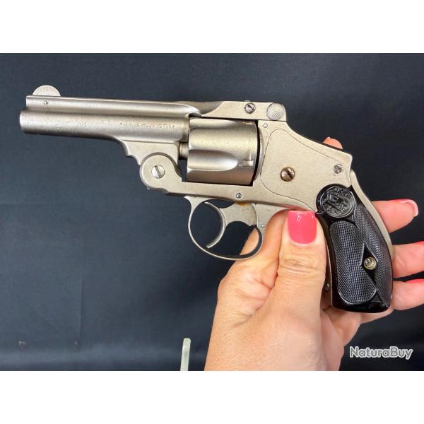 MAGNIFIQUE SMITH & WESSON SAFETY DA 4TH MODEL calibre 38sw num�ro de s�rie 146720