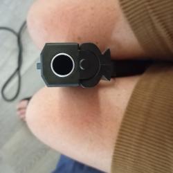 Pistolet de d&eacute;fense VESTA PDW 50, billes en caoutchouc+ cartouches CO2.... Jamais utilis&eacute;....TBE