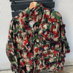 Veste de  camouflage alpenflage . Arm&eacute;e Suisse ( M70 ) . TAILLE L