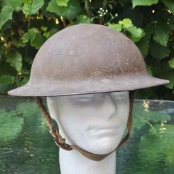 Casque anglais ww2 sur base am&eacute;ricaine ww1 &eacute;tat superbe
