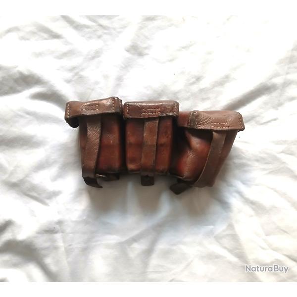 Equipement - DE82351a Cartouchi�re mle 1911, dat�e 1915