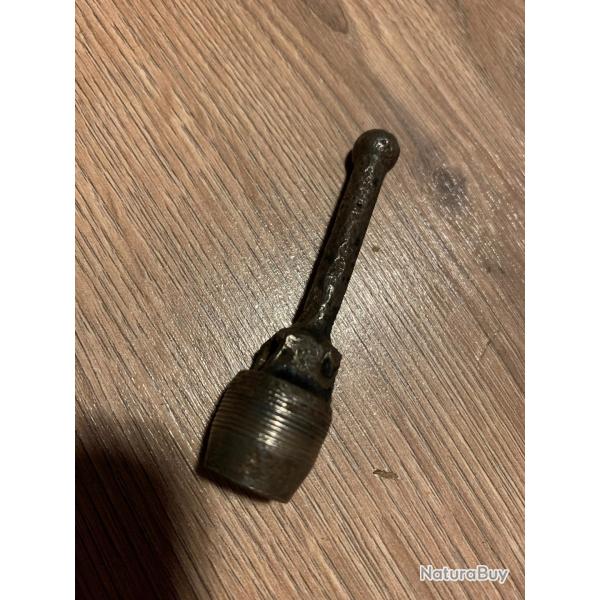 Militaria Allemand WW2 Vis Emprunt de Gaz STG44 Occasion