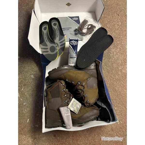 Chaussures HAIX  taille 43 neuves