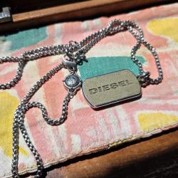 Collier Plaque Militaire Diesel - Acier & Pierre - Avec Bo&icirc;te & Accessoires