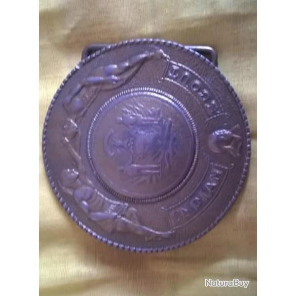 BOUCLE INDIAN SCOUT �CLAIREUR US