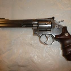 revolver Smith & wesson 617 cal 22lr 6"