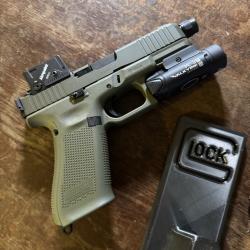 Pistolet Glock 45 Hunter Edition A-Cut filet&eacute; Combo COA + VALKYRIE PL-3R