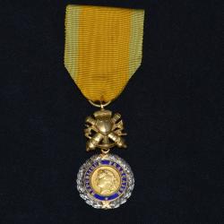 MEDAILLE MILITAIRE-SUSPENSION ANNEAU-TROPHEE UNIFACE-4&deg; REPUBLIQUE-MODELE EPOQUE INDOCHINE - ALGERIE