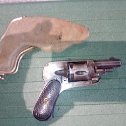 Revolver Hammerless li&eacute;geois .320