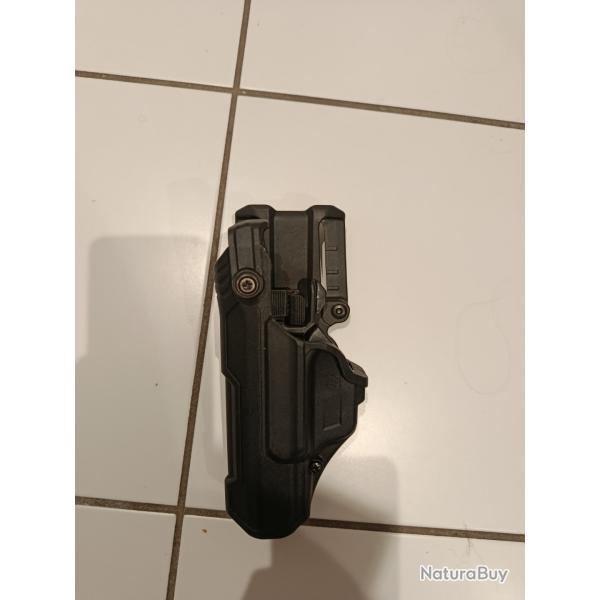 Blackhawk T-series L3D Gaucher Glock 17 Holster