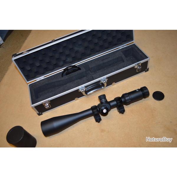 LUNETTE HAWKE SIDEWINDER 30SF 8-32X56 RET. 20X 1/2 MILDOT LUMINEUX AVEC COLLIERS � 30 MM