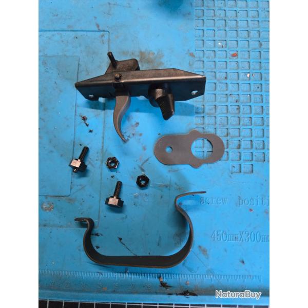 Bloc d�tente neuf du FAMAS F1 Northeast gbbr .