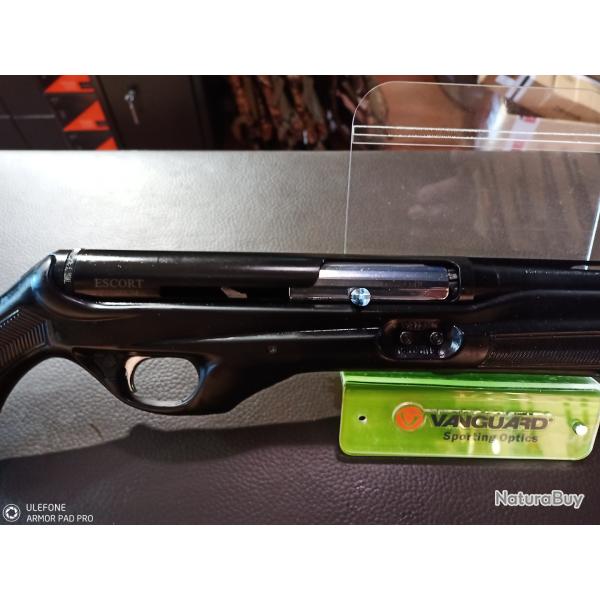 Escort magnum dynamic black inertiel calibre 12/76