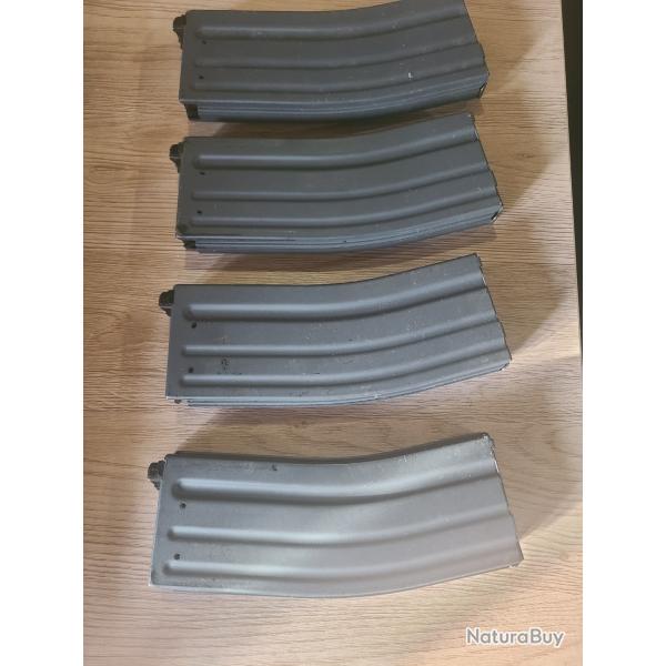 Lot 4 chargeurs PTW Systema