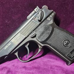 Makarov IJ70-18A IMEZ Russie 9x18 Makarov hausse r&eacute;glable ann&eacute;es 1990