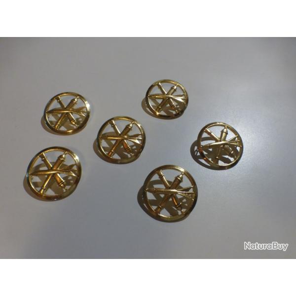 Lot de 6 insigne militaire pour beret MILITARIA