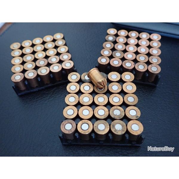 Lot de 76 cartouches calibre 380 / 9 mm � blanc, percussion centrale