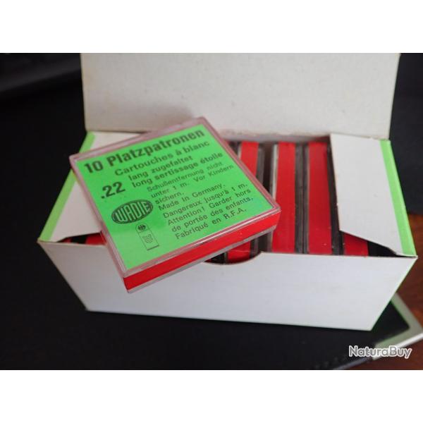 10 boites de 10 cartouches calibre .22, � blanc, percussion annulaire
