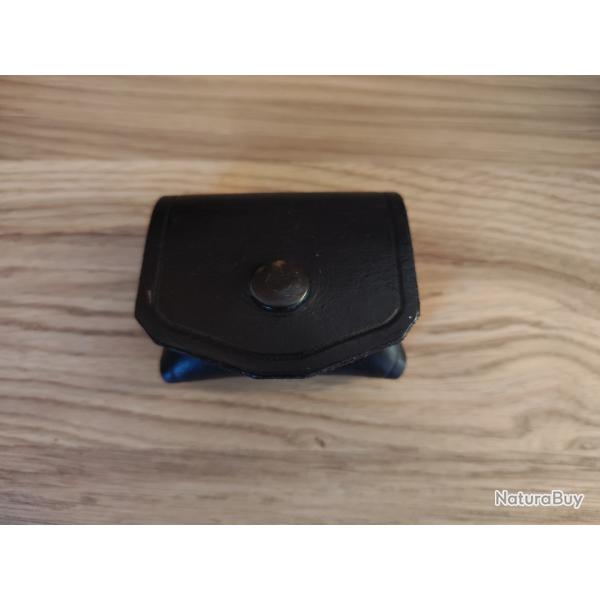 Porte cartouches de ceinture 38 sp�cial 357 magnum