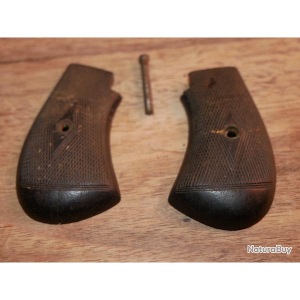 Paire de plaquettes de revolver BULLDOG en �b�ne avec leur vis
