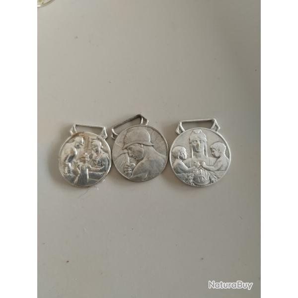3 M�dailles oeuvres des sapeurs pompiers Fran�ais