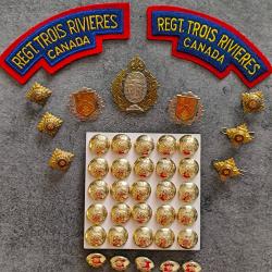 Lot insignes du R&Eacute;GIMENT TROIS RIVI&Egrave;RES QU&Eacute;BEC CANADA