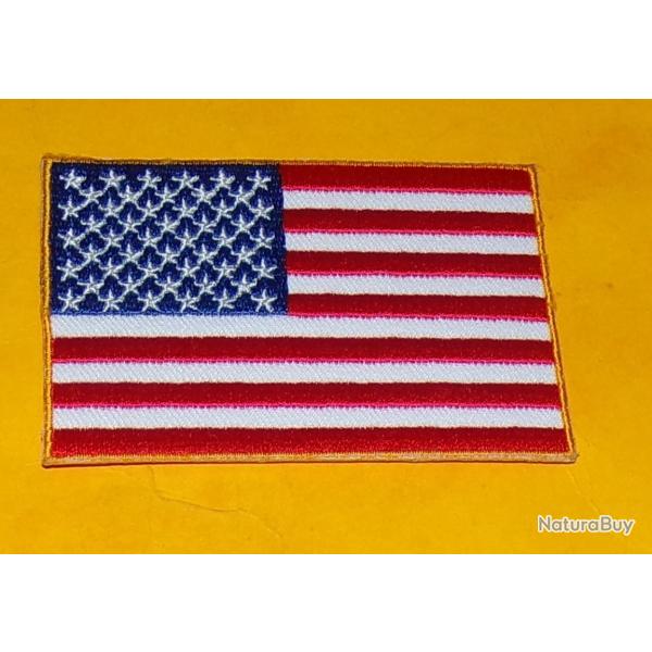 TISSU PATCH : DRAPEAU DES ETATS UNIS D'AMERIQUE��, LONGUEUR 8 CM  , BON ETAT VOIR PHOTOS . POUR TOUT