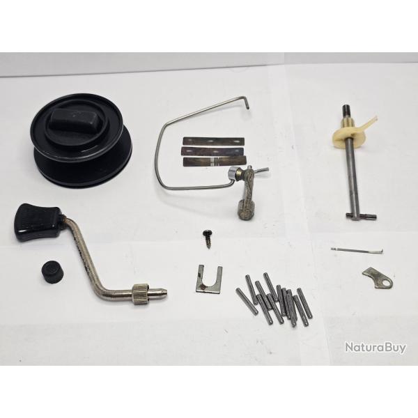 Lot de pi�ces d�tach�es d'origine pour moulinet Bretton 205 S