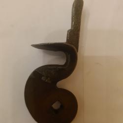 Tr&egrave;s grand chien silex de fusil &eacute;poque 18e
