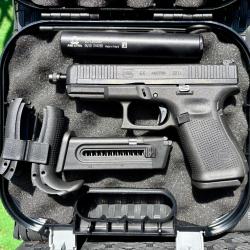 Glock 44 filet&eacute; 22LR + r&eacute;ducteur de son ASE UTRA ECO Rimfire � &Eacute;tat neuf