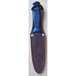 Couteau de type scout