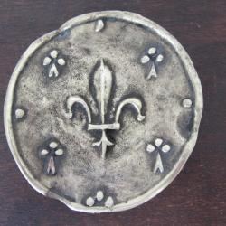 Cendrier vide poche fleur de Lys en bronze 1950