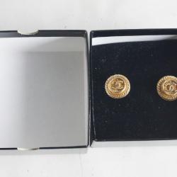 CHANEL Clips d'oreilles Coco Chanel Paris France vintage
