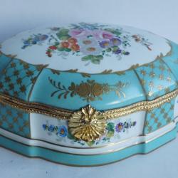 Grande Boite porcelaine peinte main Limoges France