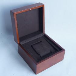HERMES &Eacute;crin pour montre bois laqu&eacute;