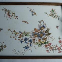 Grand Plateau en bois et fa&iuml;ence Fleurs et Papillons